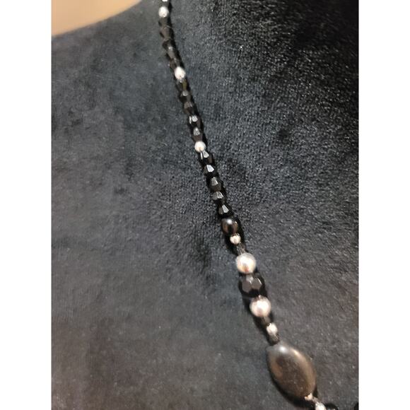 Women's Black Beaded Necklace With Teardrop Pendant And Lobster Clasp Lock - Picture 4 of 5